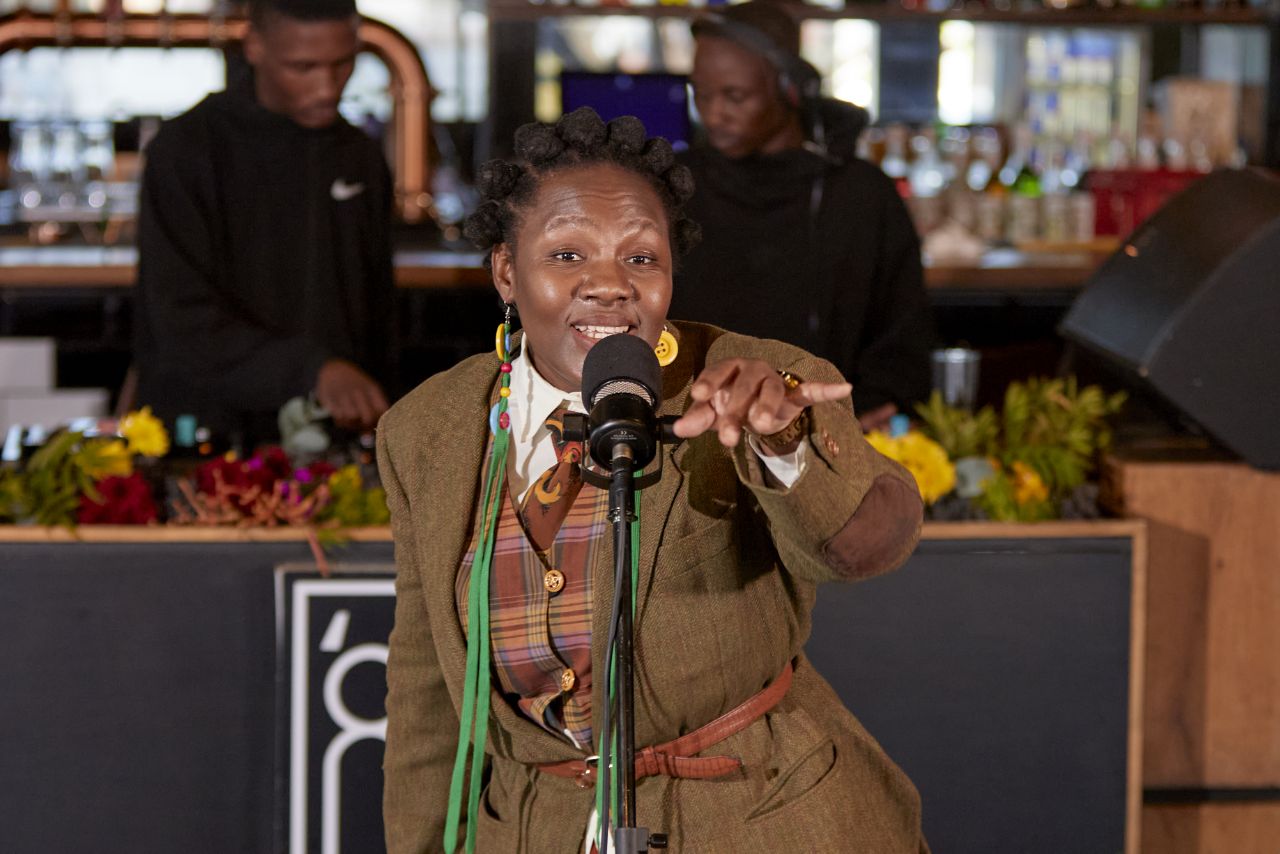 Ze2 Rises in Rhythm: A Voice Carving New Paths on Groove Cartel