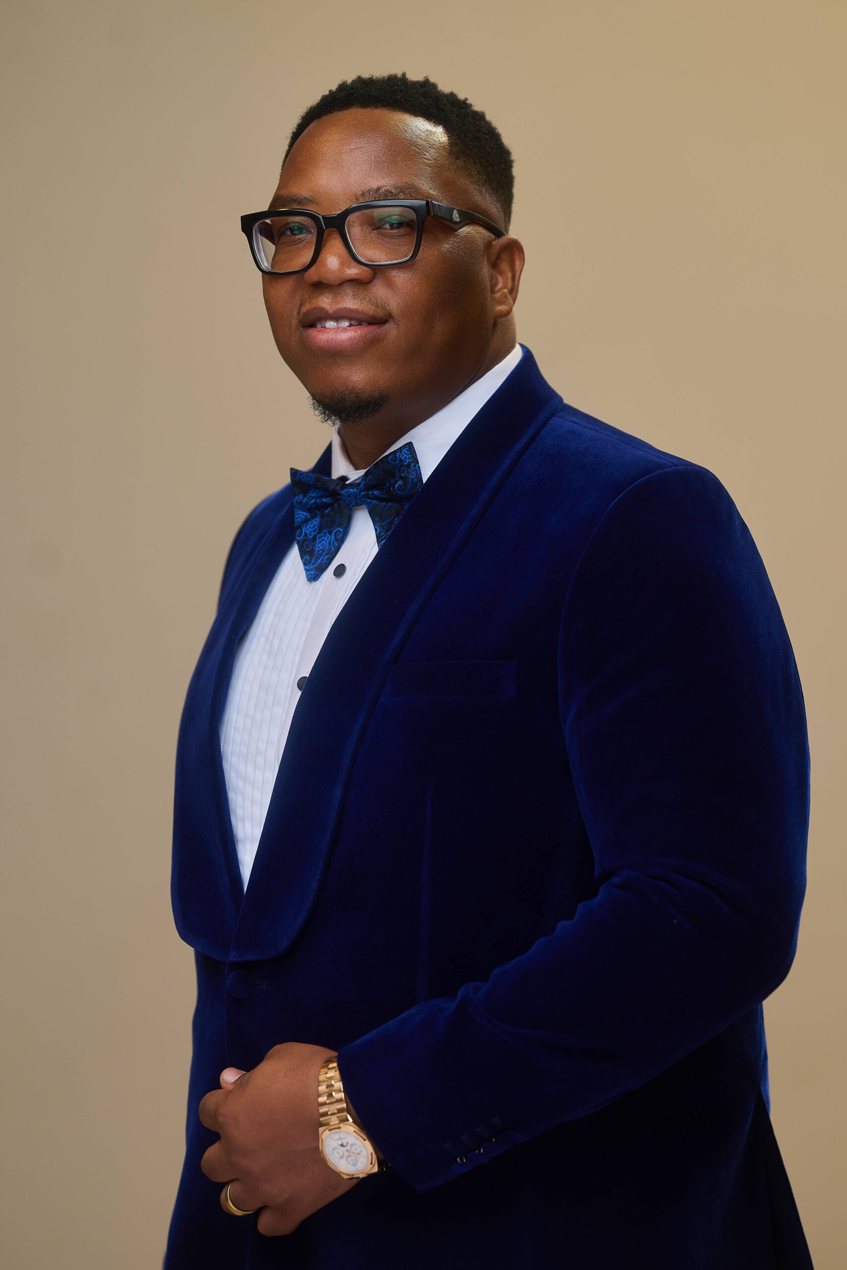 Everton Mlalazi Ushers in a New Year of Worship with “In The Presence 3: Great God”